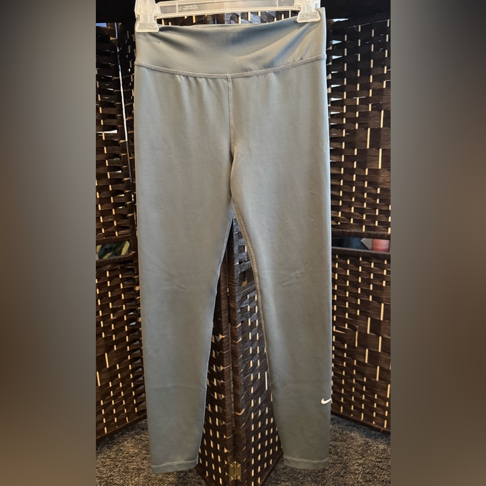 Nike Kids Charcoal Leggings Size L 🩶